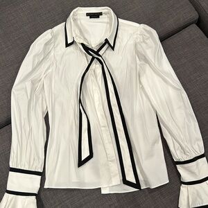 Alice + Olivia Puff sleeve blouse